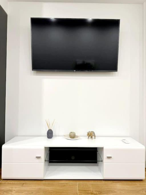 Apartment Moschato New 3 Vipgreece *