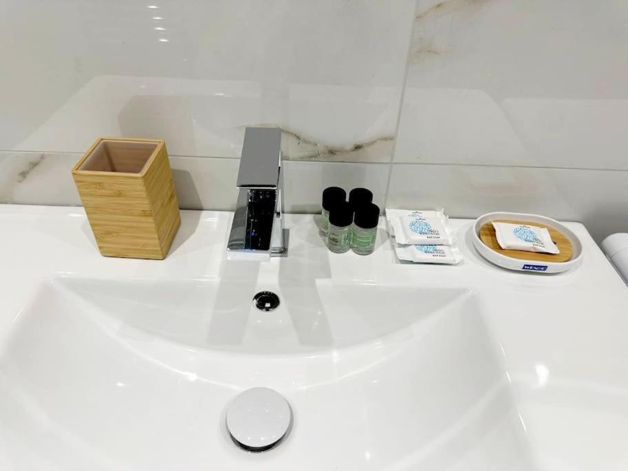Apartment Moschato New 3 Vipgreece Piraeus